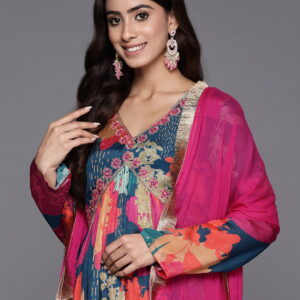 Women Floral Print Flared Kurta with Pants And Dupatta