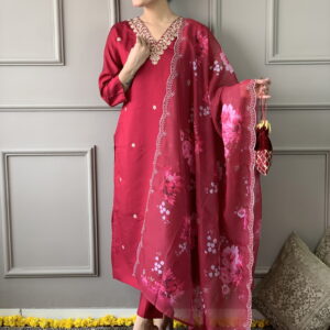 Beautiful Women's Viscous Kurta With Pant And Cut Work Dupatta