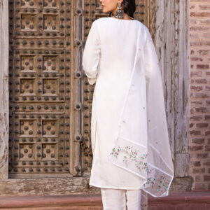 Solid Resham Embroidered kurta with Pants & Resham Embroidered Organza Dupatta