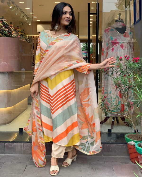 Multicolor Maslin Straight Kurti With Pant And Oraganza Dupatta