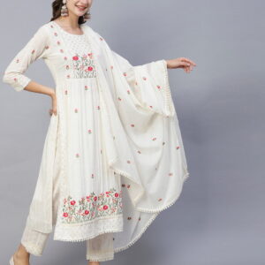 Women heavy Embroidered Viscose Rayon Blend kurta set in White Color