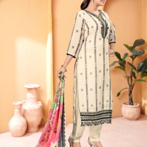 Beautifull Suit With Heavy Work  On Kurta And Floral Dupatta