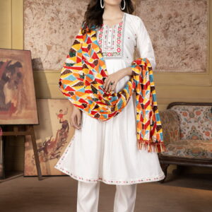 Women's Viscous Chanderi Kurta  With Silk Dupatta Set