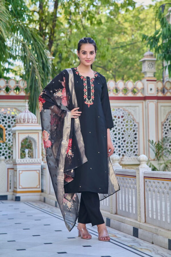 Designer Pure Chanderi  Kurta With Pant And Beautiful Dupatta